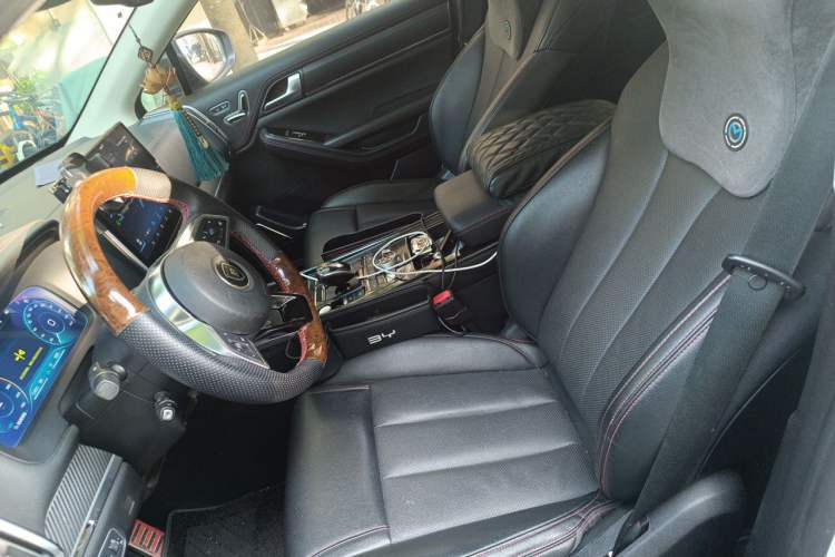 Used BYD Tang New Energy 2019 DM 2.0T All-Wheel Drive Smart Connectivity Enjoyment Model 7 Seats China VI Standard Left Front Seat