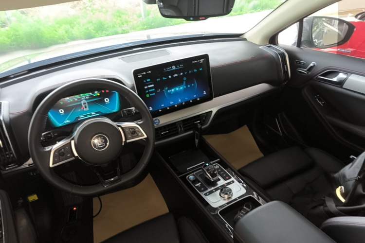 Used BYD Tang New Energy 2019 EV600D Four-Wheel Drive Smart Connect Genesis Edition Audio And AC Panel