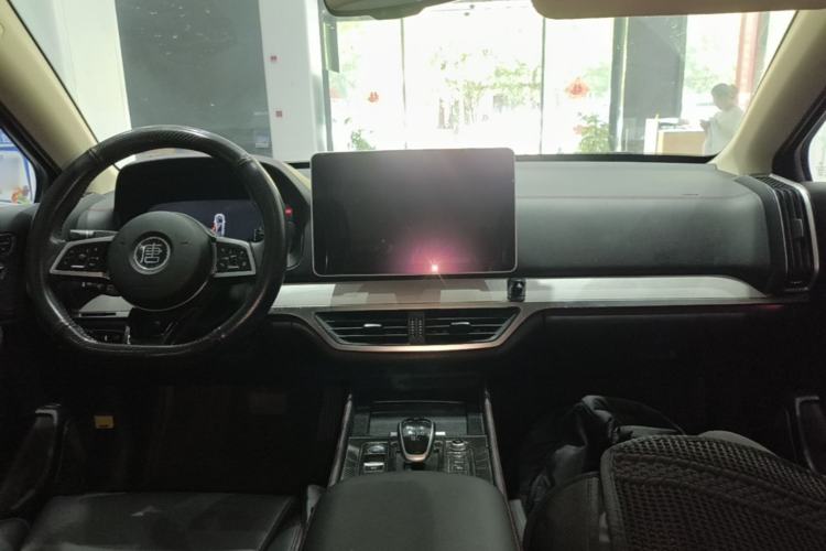 Used BYD Tang New Energy 2019 DM 2.0T All-Wheel Drive Connected Leading Model 7 Seats China VI Standard Center Console