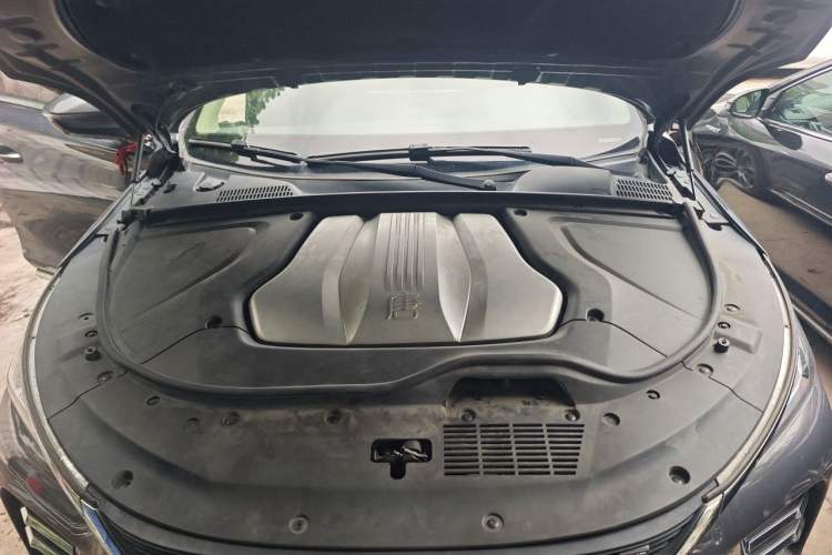 Used BYD Tang New Energy 2019 DM 2.0T All-Wheel Drive Connected Leading Model 7 Seats China VI Standard Engine Bay