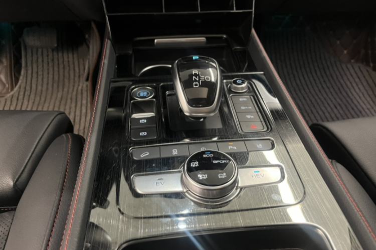Used BYD Tang New Energy 2019 DM 2.0T All-Wheel Drive Smart Connect & Enjoyment Model 6 Seats China VI Standard Gear Lever