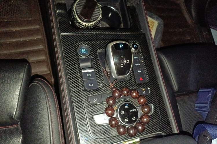 Used BYD Tang New Energy 2019 DM 2.0T All-Wheel Drive Connected Leading Model 7 Seats China VI Standard Gear Lever