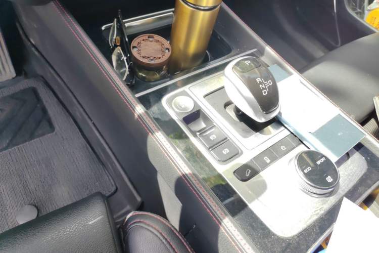 Used BYD Tang New Energy 2019 EV600D Four-Wheel Drive Smart Connect Genesis Edition Gear Lever