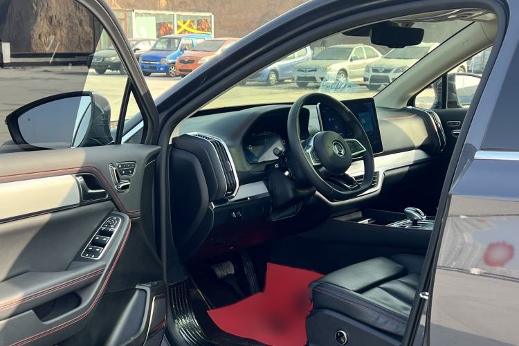 Used BYD Tang New Energy 2019 EV600D Four-Wheel Drive Smart Connect Genesis Edition Interior 2