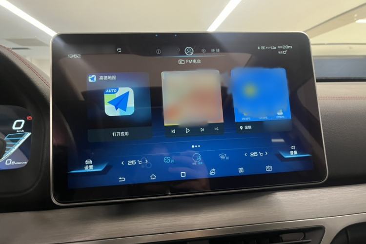 Used BYD Tang New Energy 2019 DM 2.0T All-Wheel Drive Smart Connect & Enjoyment Model 6 Seats China VI Standard Interior 3