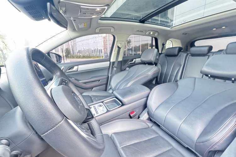 Used BYD Tang New Energy 2019 DM 2.0T All-Wheel Drive Connected Leading Model 7 Seats China VI Standard Interior 4