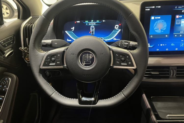 Used BYD Tang New Energy 2019 DM 2.0T All-Wheel Drive Connected Leading Model 7 Seats China VI Standard Interior 5