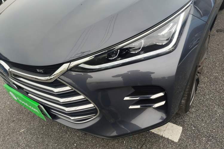 Used BYD Tang New Energy 2019 DM 2.0T All-Wheel Drive Connected Innovation Edition 7 Seats China VI Standard Left Front Headlight