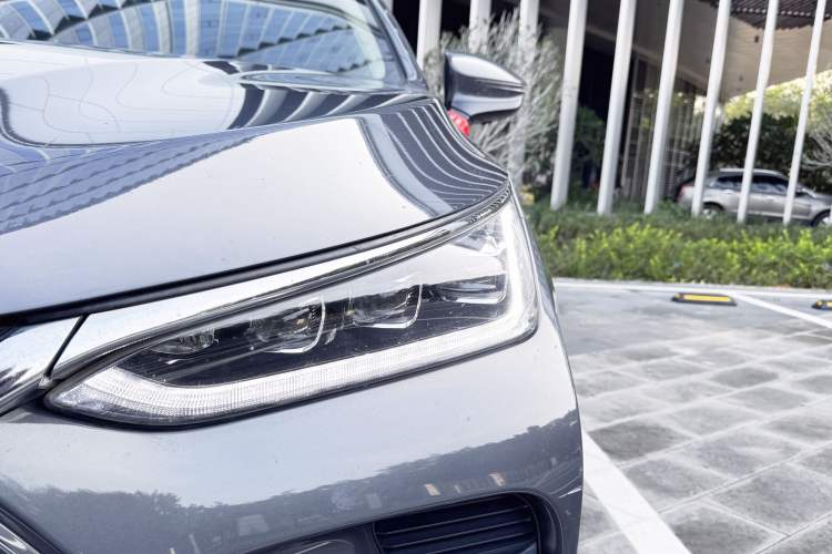 Used BYD Tang New Energy 2019 DM 2.0T All-Wheel Drive Connected Leading Model 7 Seats China VI Standard Left Front Headlight