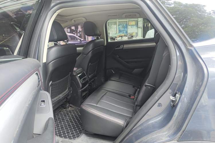 Used BYD Tang New Energy 2019 DM 2.0T All-Wheel Drive Smart Connectivity Enjoyment Model 7 Seats China VI Standard Left Rear Seat