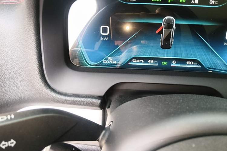 Used BYD Tang New Energy 2019 DM 2.0T All-Wheel Drive Connected Leading Model 7 Seats China VI Standard Odometer Close Up