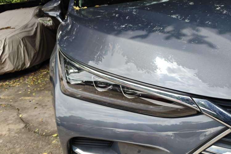 Used BYD Tang New Energy 2019 DM 2.0T All-Wheel Drive Smart Connectivity Enjoyment Model 7 Seats China VI Standard Right Front Headlight