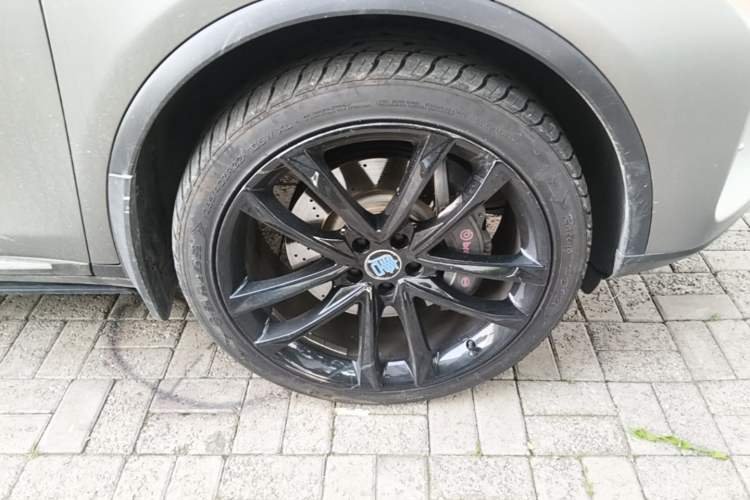 Used BYD Tang New Energy 2019 DM 2.0T All-Wheel Drive Connected Leading Model 7 Seats China VI Standard Right Front Wheel Hub