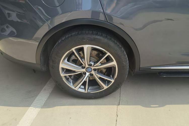 Used BYD Tang New Energy 2019 DM 2.0T All-Wheel Drive Smart Connectivity Enjoyment Model 7 Seats China VI Standard Right Rear Wheel Hub