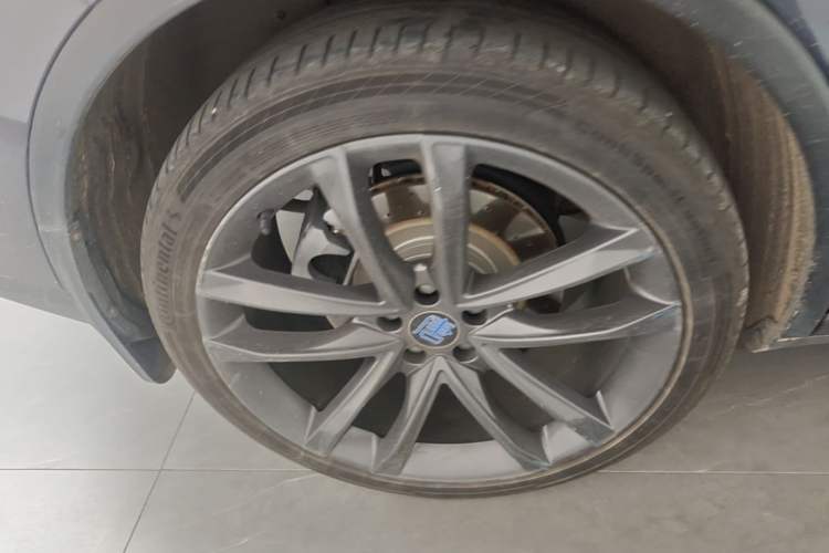 Used BYD Tang New Energy 2019 DM 2.0T All-Wheel Drive Connected Innovation Edition 7 Seats China VI Standard Right Rear Wheel Hub