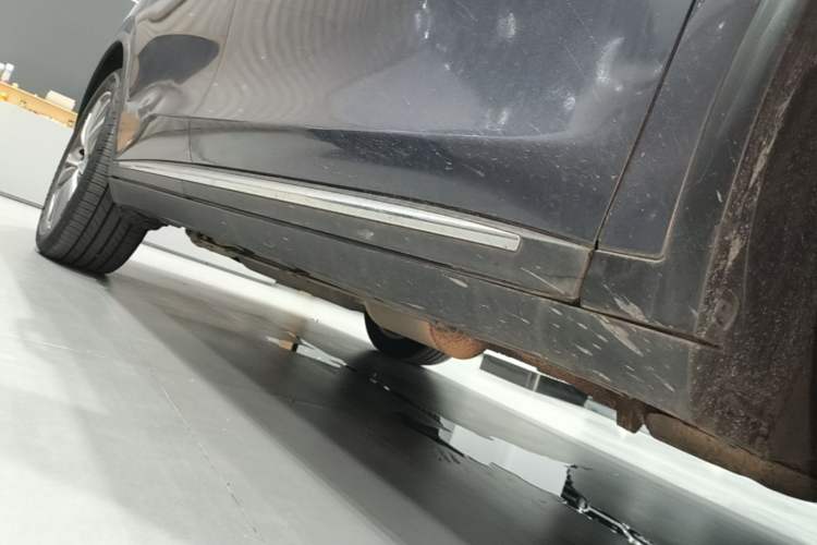 Used BYD Tang New Energy 2019 DM 2.0T All-Wheel Drive Connected Leading Model 7 Seats China VI Standard Right Side Sill