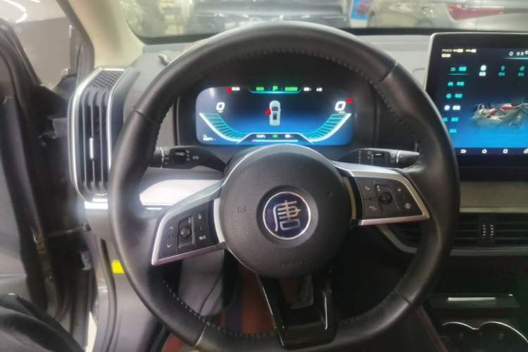 Used BYD Tang New Energy 2019 EV600 Two-Wheel Drive Smart Connectivity Deluxe Model Steering Wheel