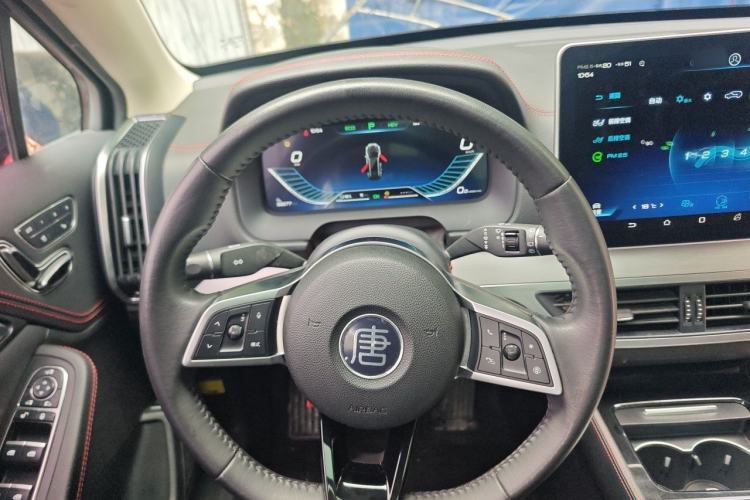 Used BYD Tang New Energy 2019 DM 2.0T All-Wheel Drive Connected Leading Model 7 Seats China VI Standard Steering Wheel