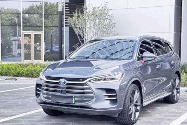 Ojetý BYD Tang New Energy 2019 DM 2.0T All-Wheel Drive Connected Leading Model 7 Seats China VI Standard