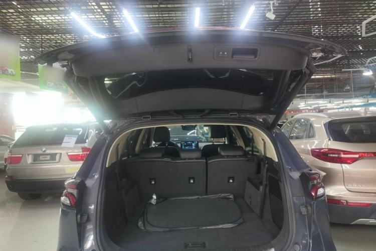 Used BYD Tang New Energy 2019 EV600 Two-Wheel Drive Smart Connectivity Deluxe Model Trunk