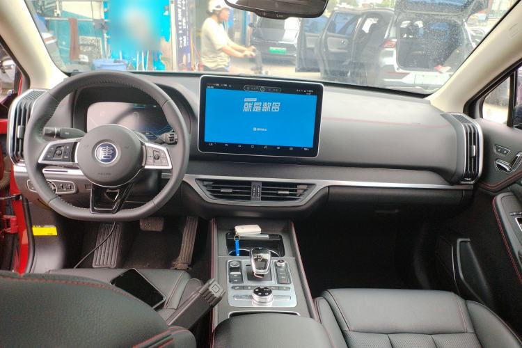 Used BYD Tang New Energy 2019 DM 2.0T All-Wheel Drive Smart Connectivity Enjoyment Model 7 Seats China VI Standard Center Console