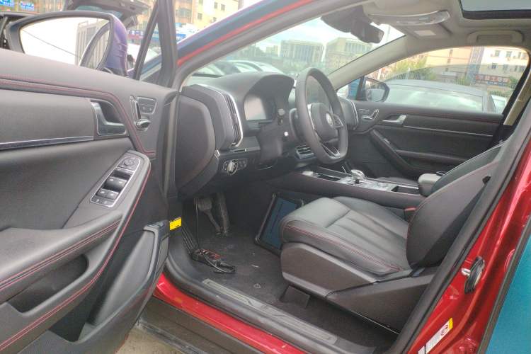Used BYD Tang New Energy 2019 DM 2.0T All-Wheel Drive Smart Connectivity Enjoyment Model 7 Seats China VI Standard Driver Seat