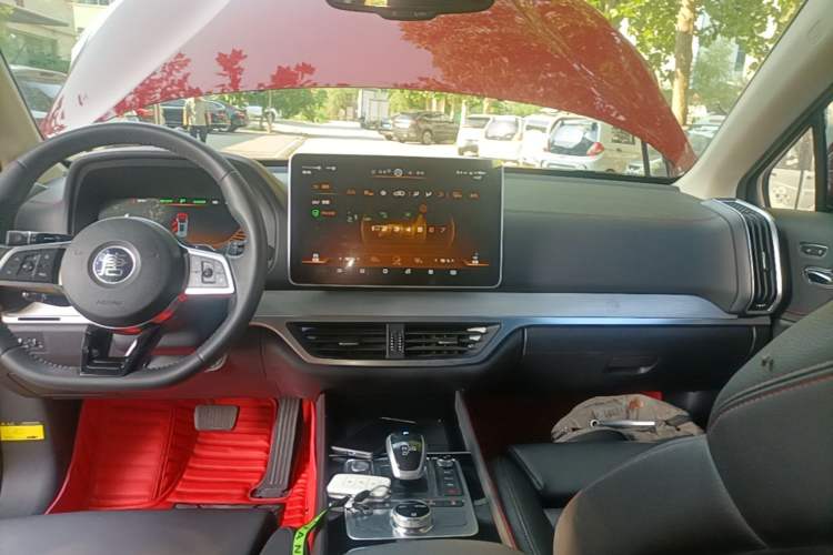 Used BYD Tang New Energy 2019 EV600D Four-Wheel Drive Smart Connectivity Leading Model Audio And AC Panel