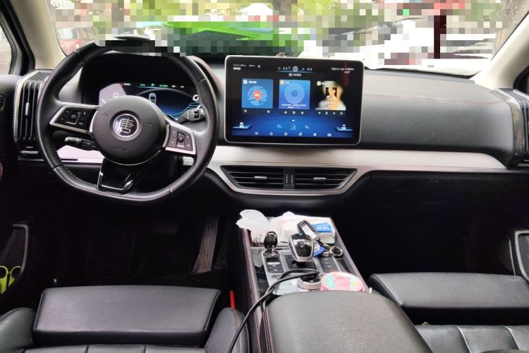 Used BYD Tang New Energy 2019 EV600D Four-Wheel Drive Smart Connectivity Leading Model Center Console