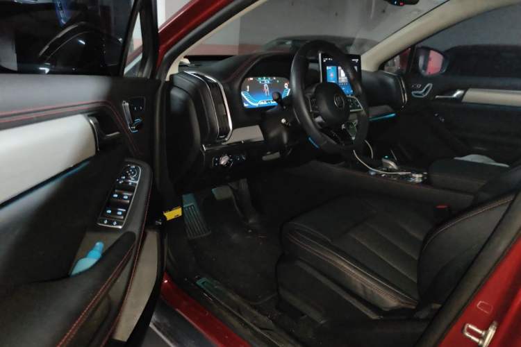 Used BYD Tang New Energy 2019 DM 2.0T All-Wheel Drive Smart Connectivity Enjoyment Model 7 Seats China VI Standard Driver Seat