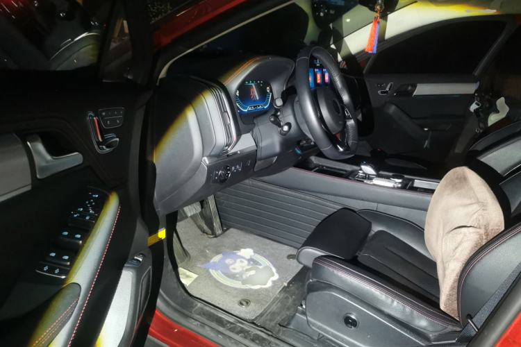 Used BYD Tang New Energy 2019 DM 2.0T All-Wheel Drive Connected Leading Model 7 Seats China VI Standard Driver Seat