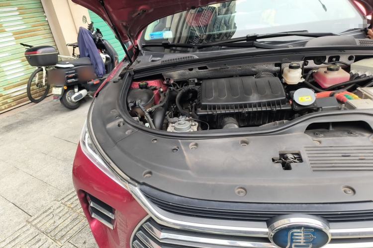 Used BYD Tang New Energy 2019 DM 2.0T All-Wheel Drive Smart Connectivity Enjoyment Model 7 Seats China VI Standard Engine Bay Right