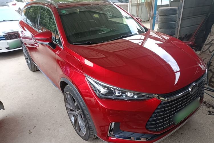 Used BYD Tang New Energy 2019 EV600D Four-Wheel Drive Smart Connectivity Leading Model Front Right 45 Deg