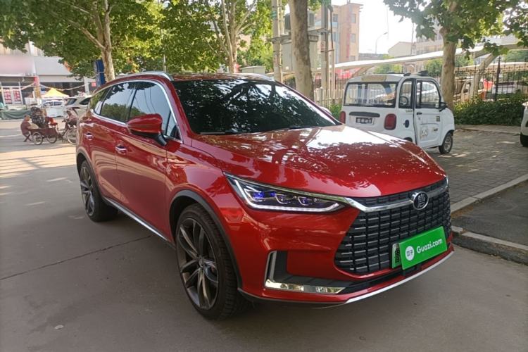 Used BYD Tang New Energy 2019 EV600D Four-Wheel Drive Smart Connectivity Leading Model Front Right 45 Deg