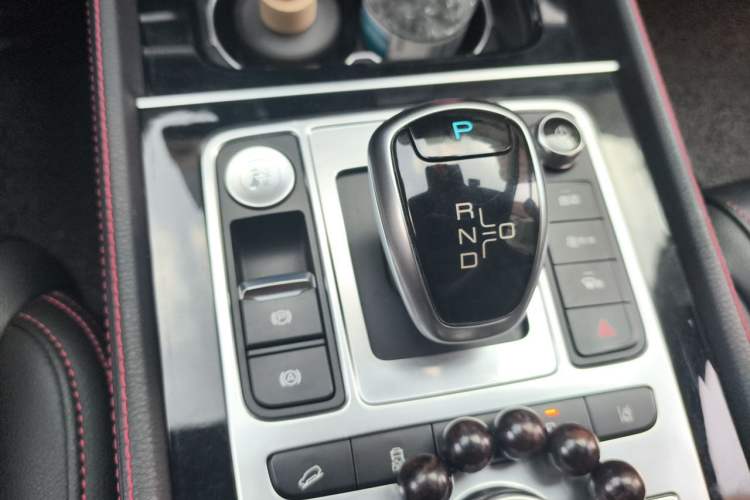 Used BYD Tang New Energy 2019 DM 2.0T All-Wheel Drive Smart Connectivity Enjoyment Model 7 Seats China VI Standard Gear Lever