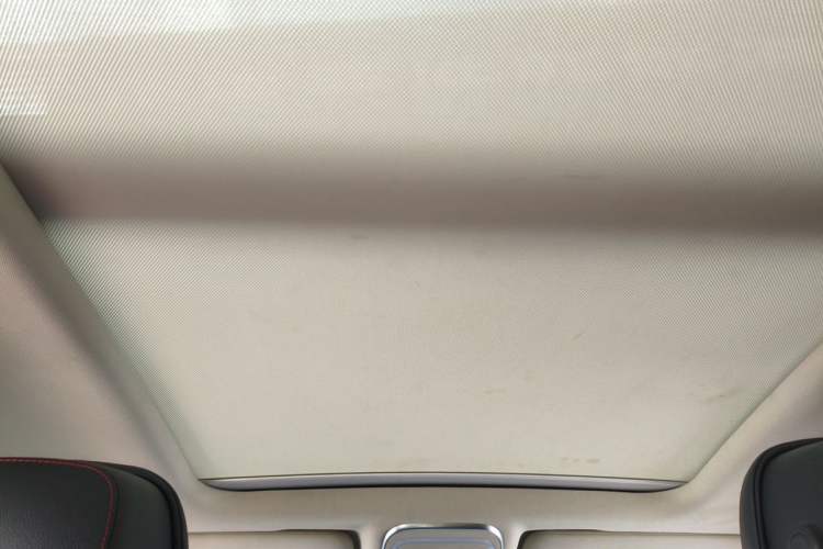 Used BYD Tang New Energy 2019 DM 2.0T All-Wheel Drive Connected Innovation Edition 7 Seats China VI Standard Headliner