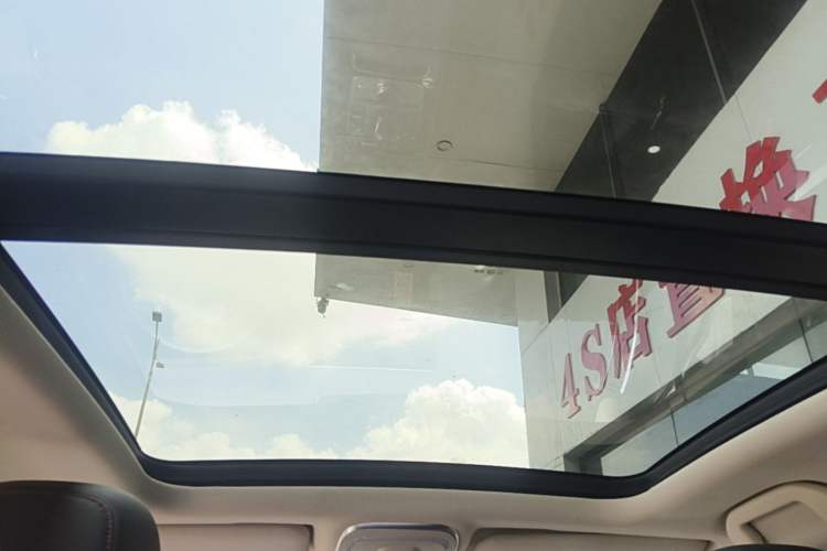 Used BYD Tang New Energy 2019 DM 2.0T All-Wheel Drive Smart Connectivity Enjoyment Model 7 Seats China VI Standard Headliner