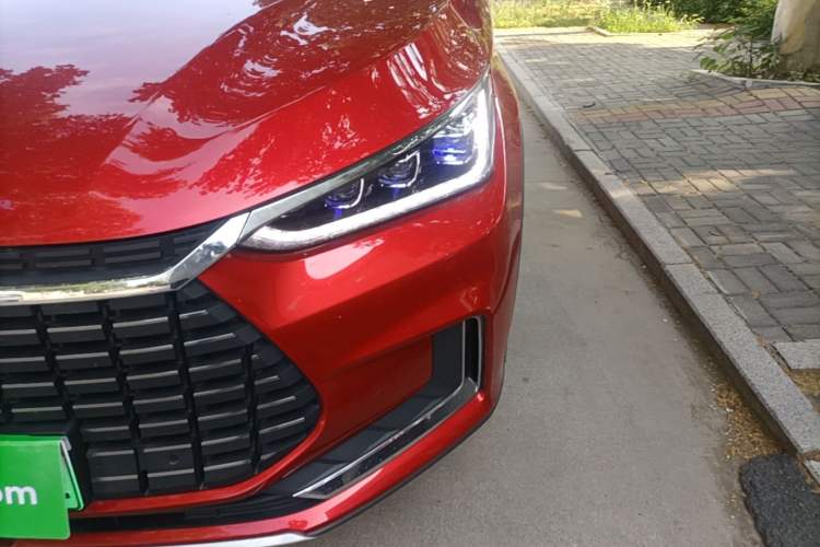 Used BYD Tang New Energy 2019 EV600D Four-Wheel Drive Smart Connectivity Leading Model Left Front Headlight