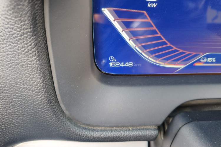 Used BYD Tang New Energy 2019 DM 2.0T All-Wheel Drive Connected Innovation Edition 7 Seats China VI Standard Odometer Close Up