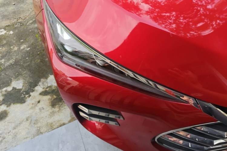 Used BYD Tang New Energy 2019 DM 2.0T All-Wheel Drive Smart Connectivity Enjoyment Model 7 Seats China VI Standard Right Front Headlight