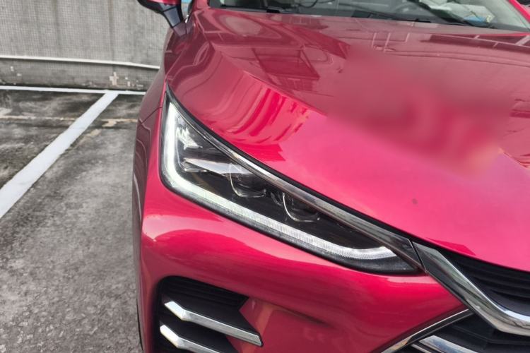 Used BYD Tang New Energy 2019 DM 2.0T All-Wheel Drive Smart Connectivity Enjoyment Model 7 Seats China VI Standard Right Front Headlight