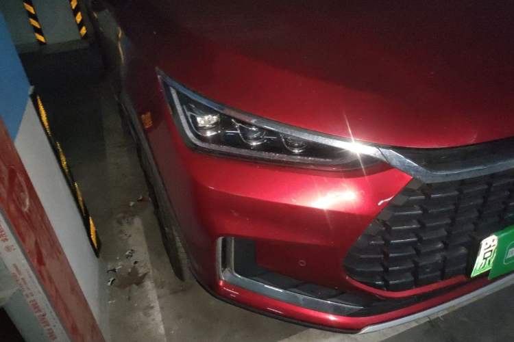Used BYD Tang New Energy 2019 EV600D Four-Wheel Drive Smart Connectivity Leading Model Right Front Headlight