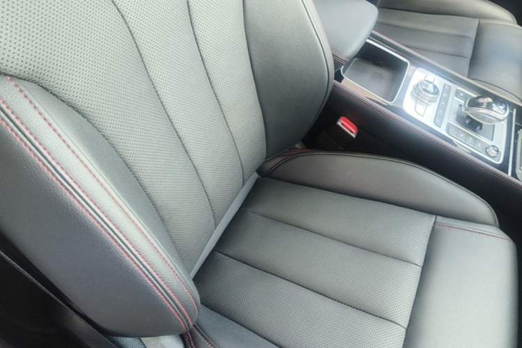 Used BYD Tang New Energy 2019 DM 2.0T All-Wheel Drive Smart Connectivity Enjoyment Model 7 Seats China VI Standard Right Front Seat