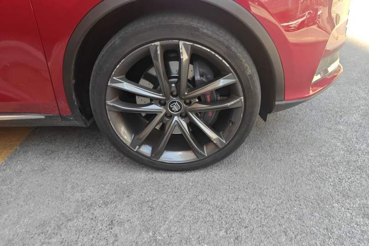Used BYD Tang New Energy 2019 EV600D Four-Wheel Drive Smart Connect Genesis Edition Right Front Wheel Hub