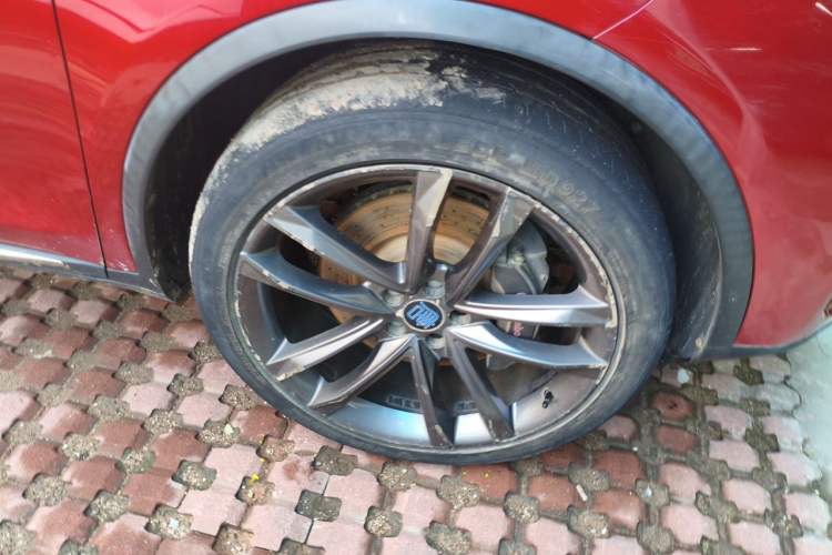 Used BYD Tang New Energy 2019 DM 2.0T All-Wheel Drive Connected Innovation Edition 7 Seats China VI Standard Right Front Wheel Hub