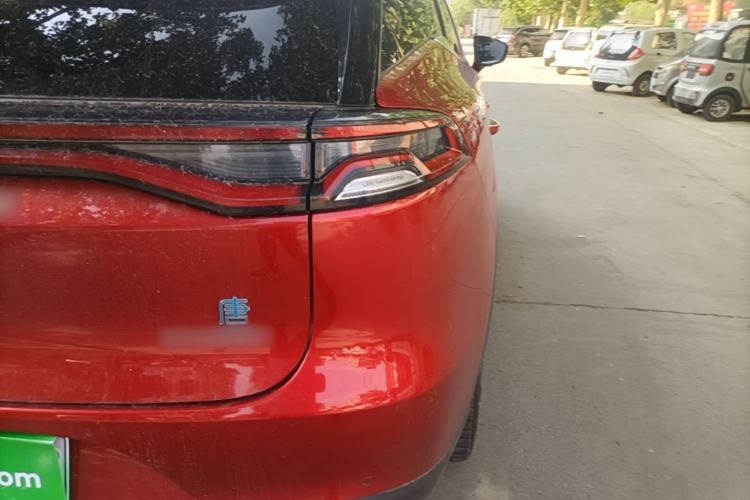 Used BYD Tang New Energy 2019 EV600D Four-Wheel Drive Smart Connectivity Leading Model Right Rear Taillight
