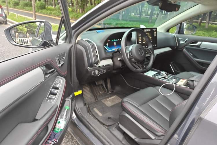 Used BYD Tang New Energy 2019 DM 2.0T All-Wheel Drive Smart Connectivity Enjoyment Model 7 Seats China VI Standard Driver Seat