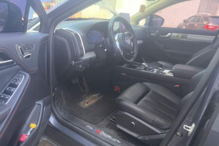 Used BYD Tang New Energy 2019 DM 2.0T All-Wheel Drive Connected Leading Model 7 Seats China VI Standard Driver Seat