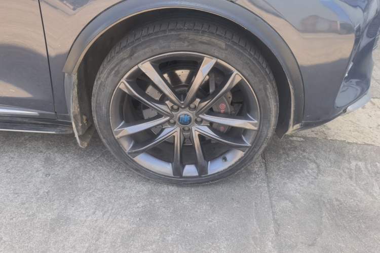 Used BYD Tang New Energy 2019 DM 2.0T All-Wheel Drive Connected Leading Model 7 Seats China VI Standard Exterior 1