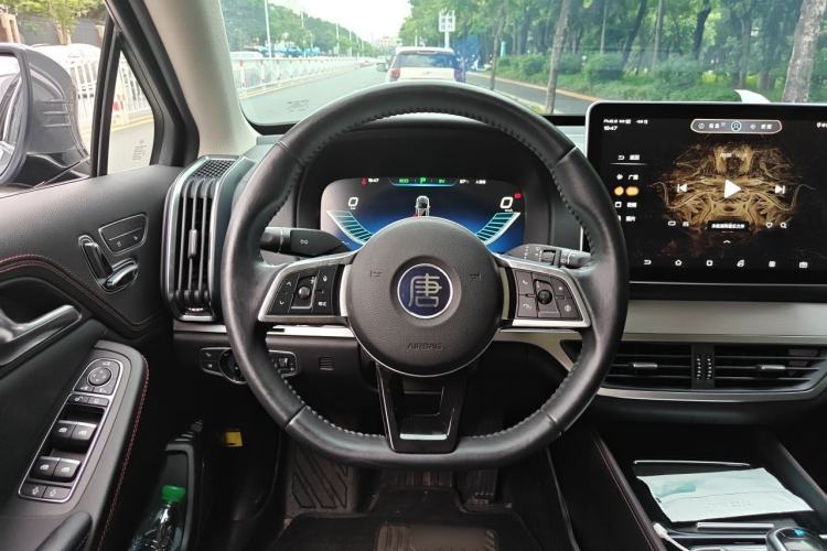 Used BYD Tang New Energy 2019 DM 2.0T All-Wheel Drive Smart Connectivity Enjoyment Model 7 Seats China VI Standard Steering Wheel