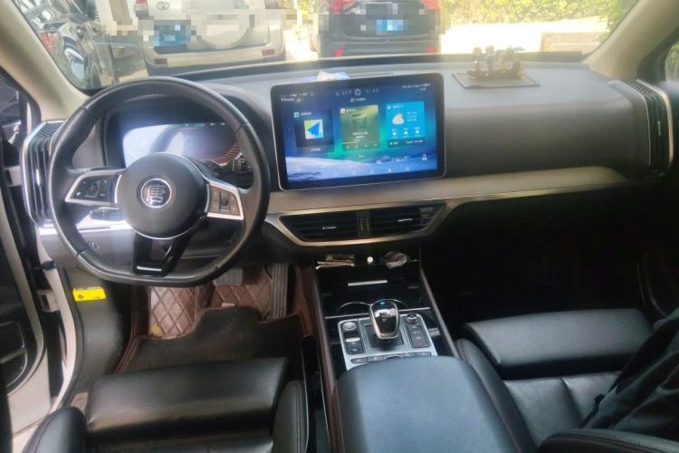 Used BYD Tang New Energy 2019 EV600D Four-Wheel Drive Smart Connect Genesis Edition Center Console
